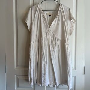 Universal Thread Cream V-Neck Dress